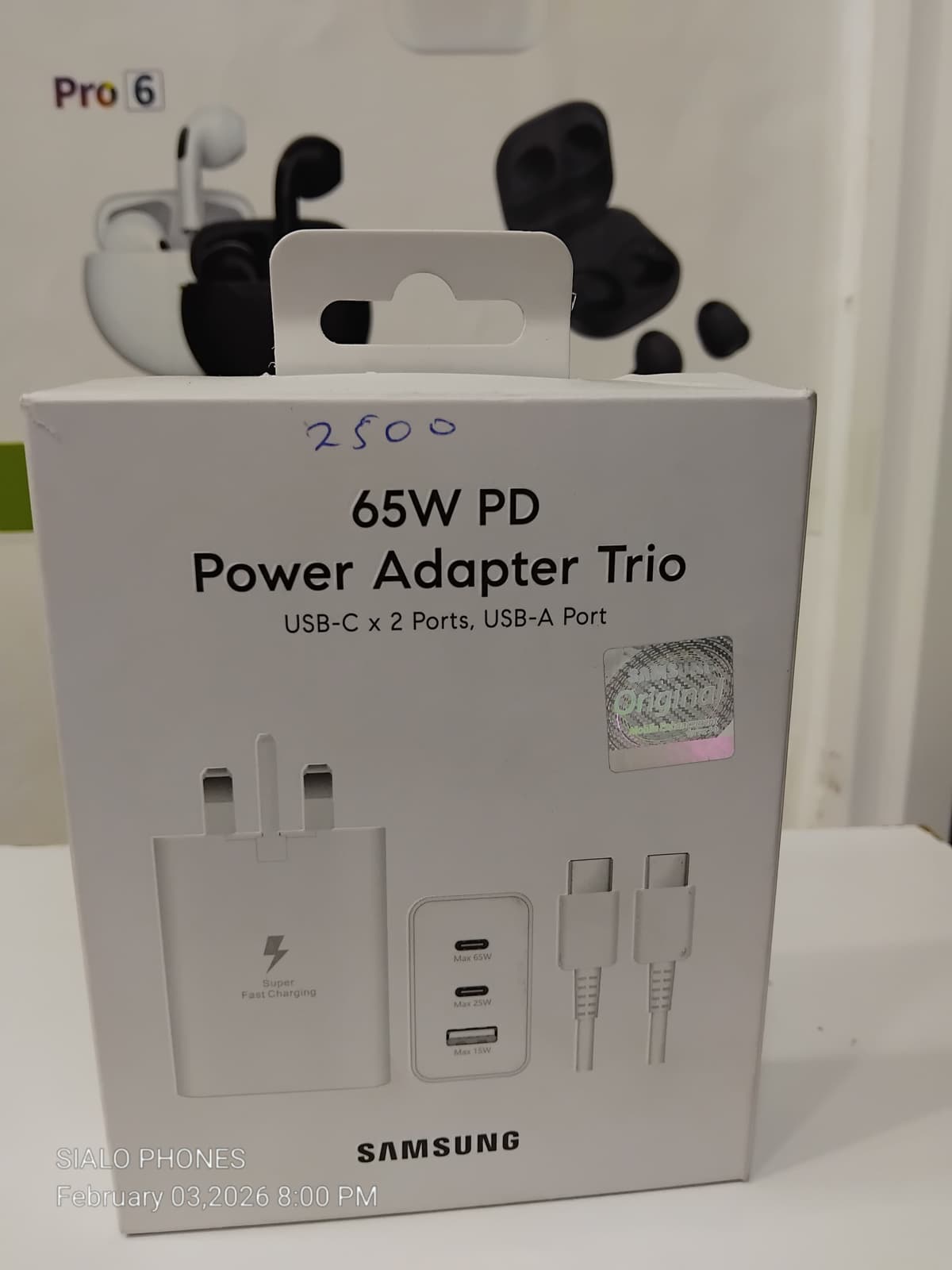 Samsung 65W Adapter view 4