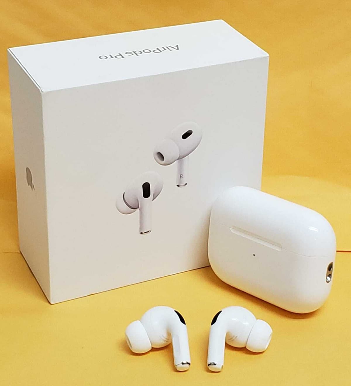 Apple AirPods Pro view 3